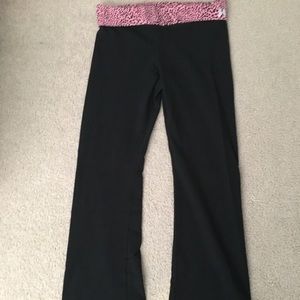 Brand new Victoria Secret yoga pant leopard print